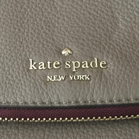 Classic kate spade multi-compartment medium bag - Picture 3 of 4